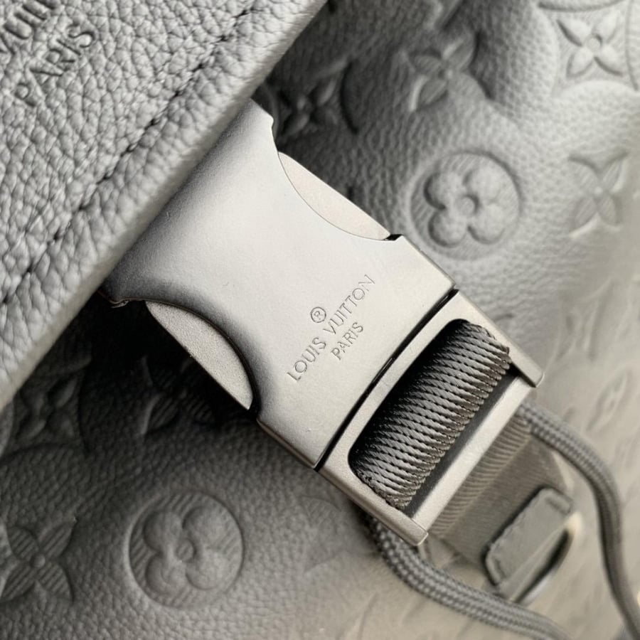 Travel bag Louis Vuitton