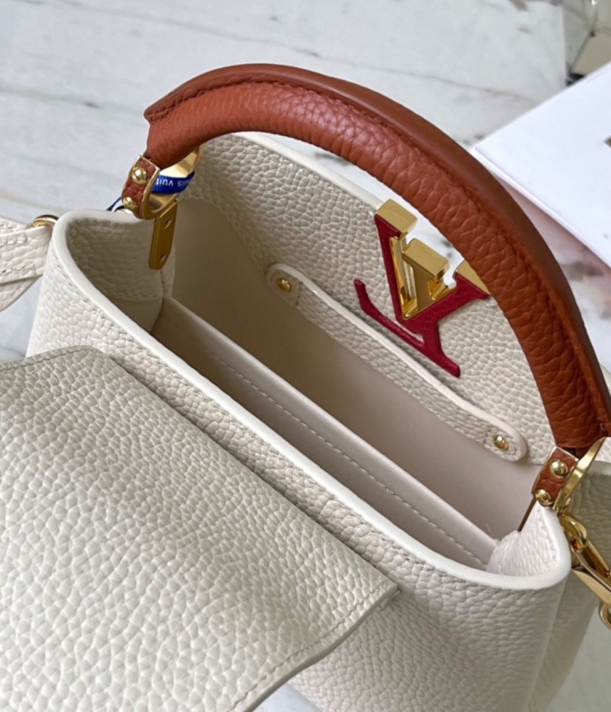 Louis Vuitton size 21 cm