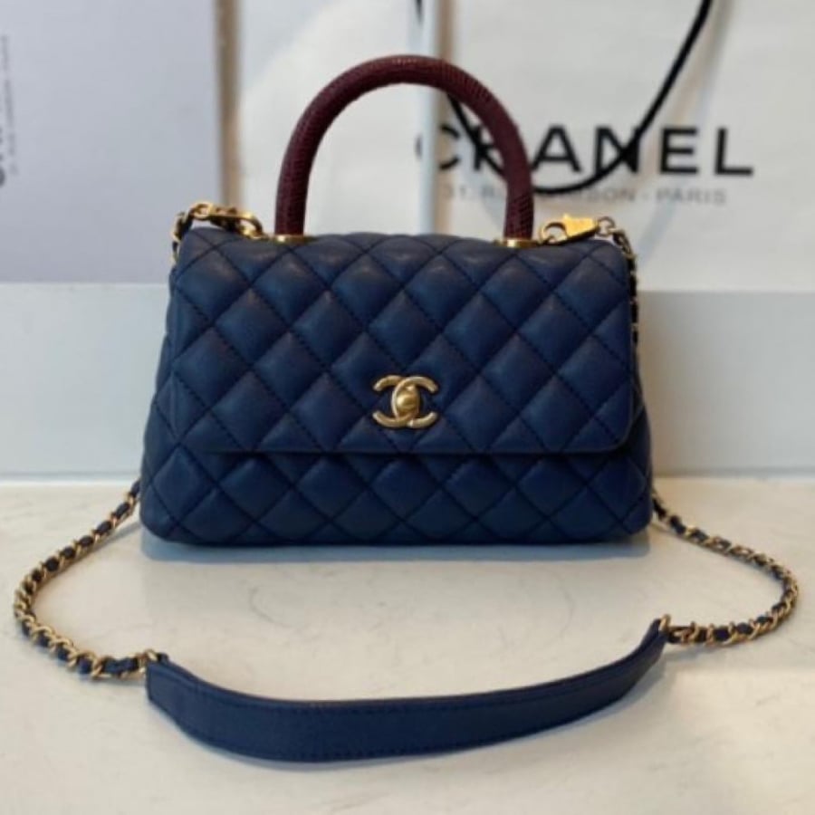 Chanel size 23 cm