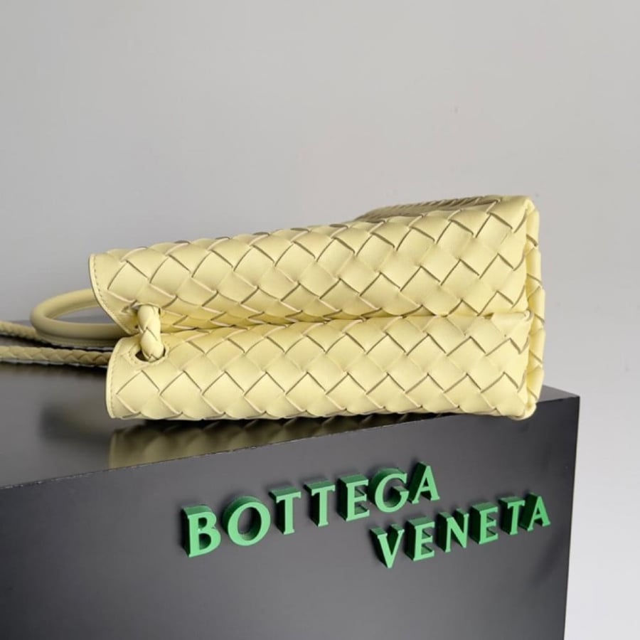 Bottega size 32 cm