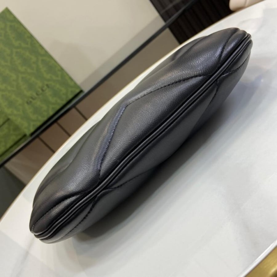 Gucci 26 cm size