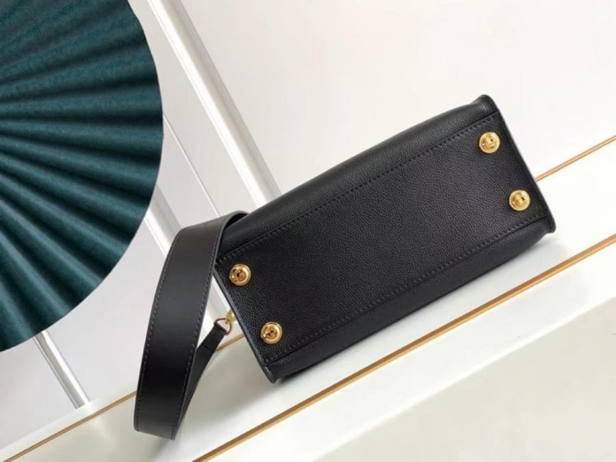 لوي فيتون مقاس 25 cm