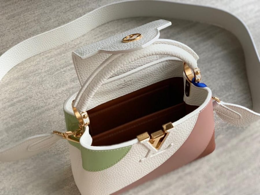 Louis Vuitton size 21 cm