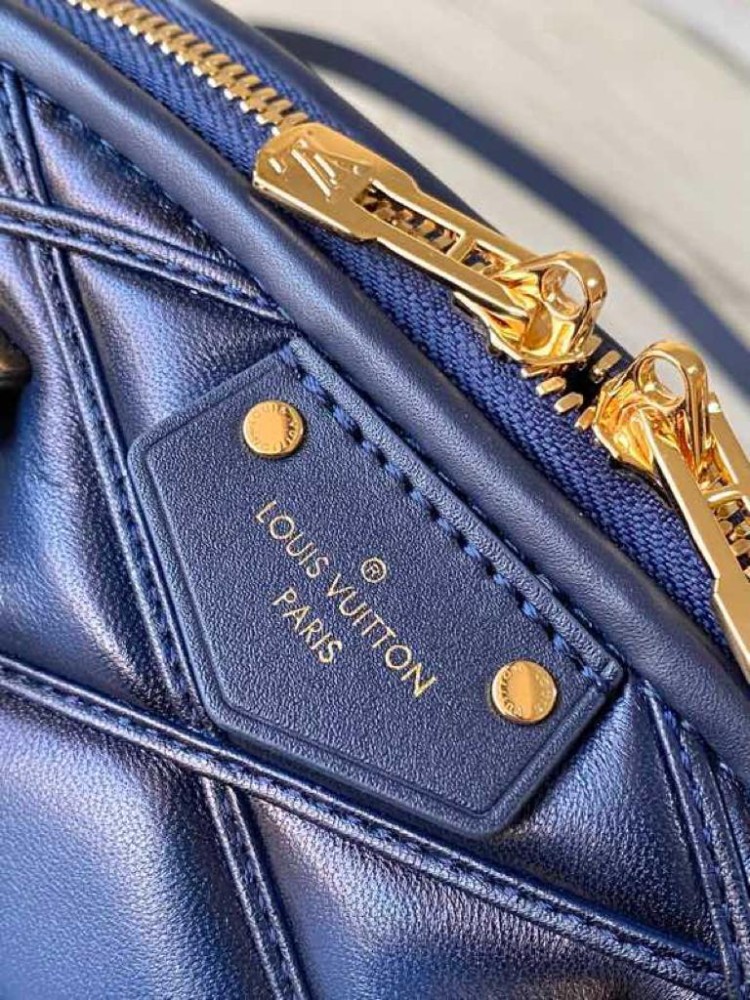 لوي فيتون مقاس 23.5 cm