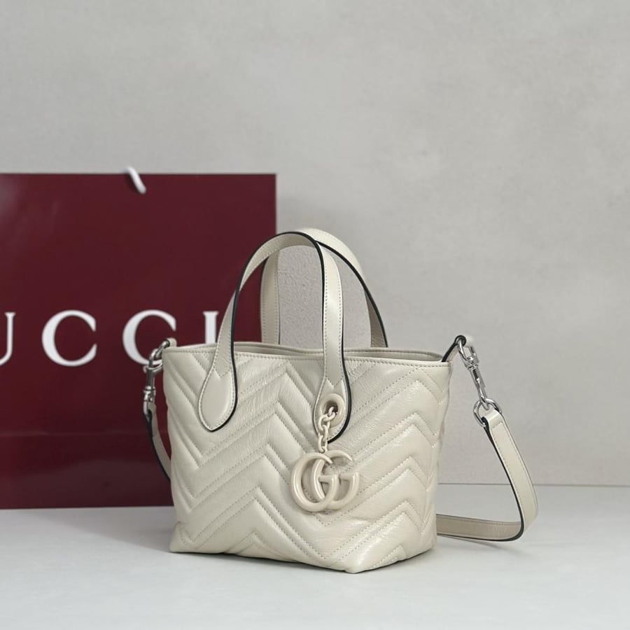 Gucci 17 cm size