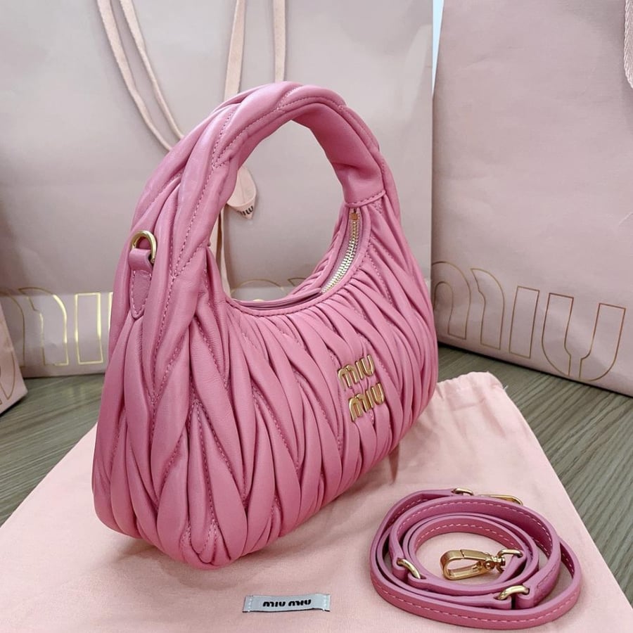 Miu Miu size 23 cm