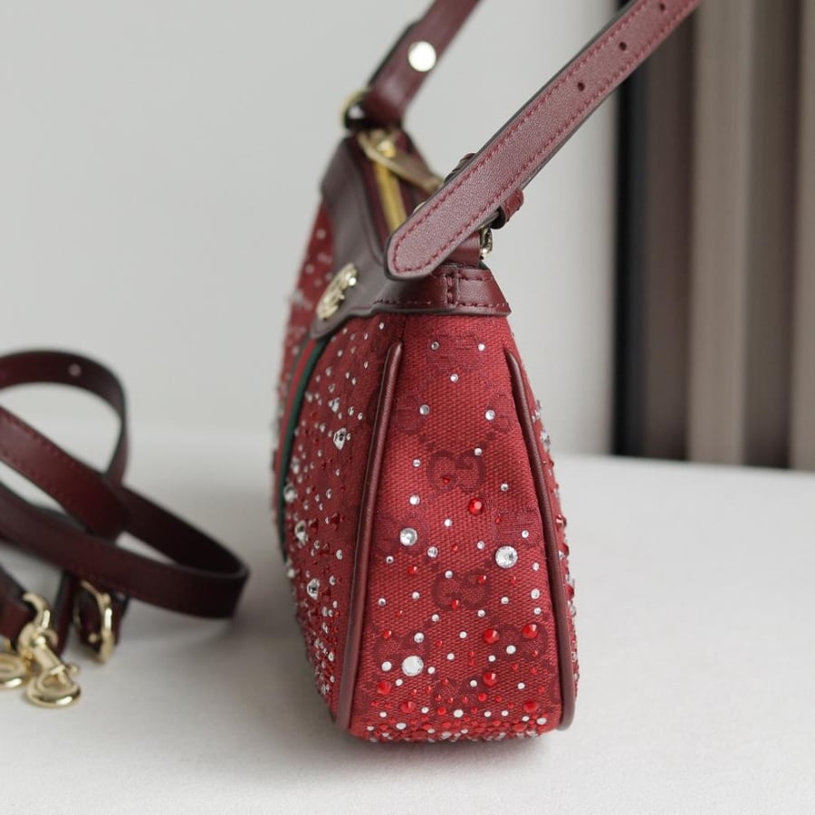 Gucci 26 cm size