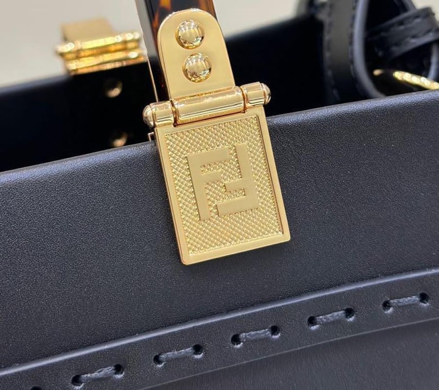 Fendi size 25.5 cm