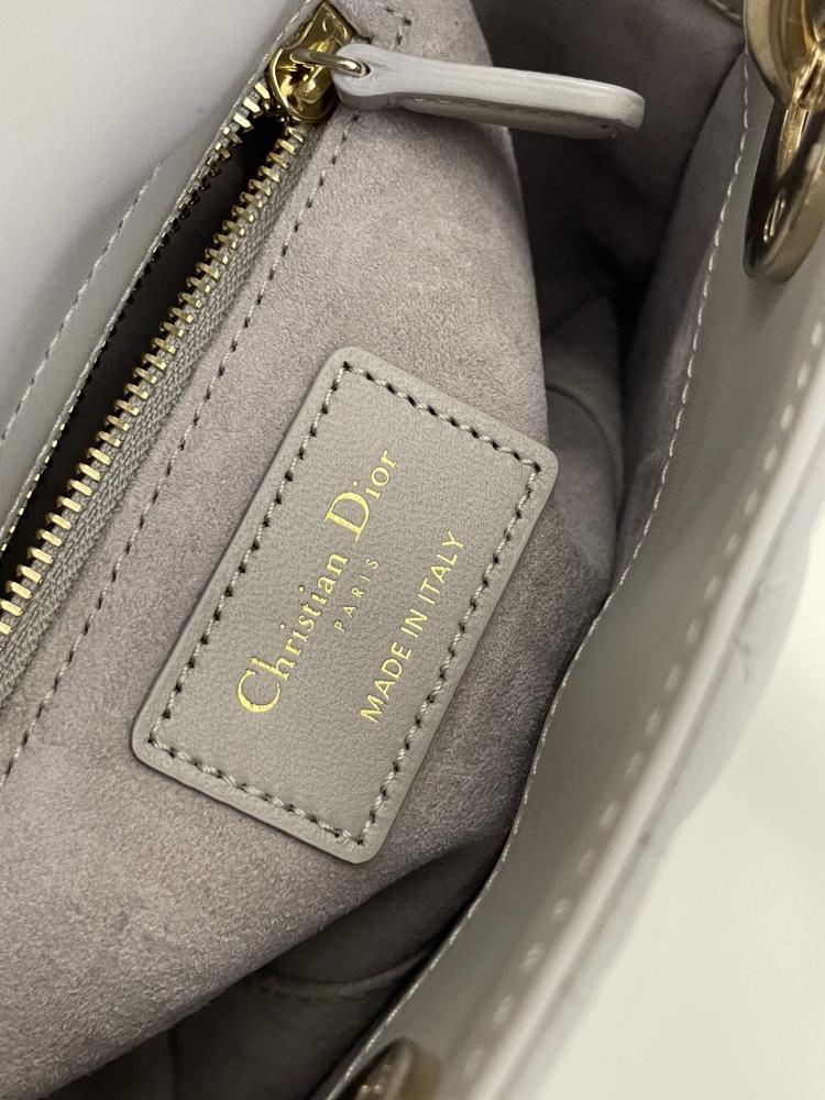 ليدي ديور مقاس 17 cm