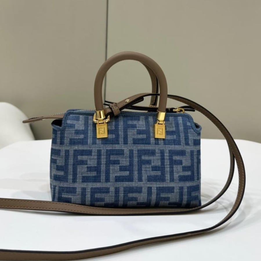 فندي مقاس 20 cm