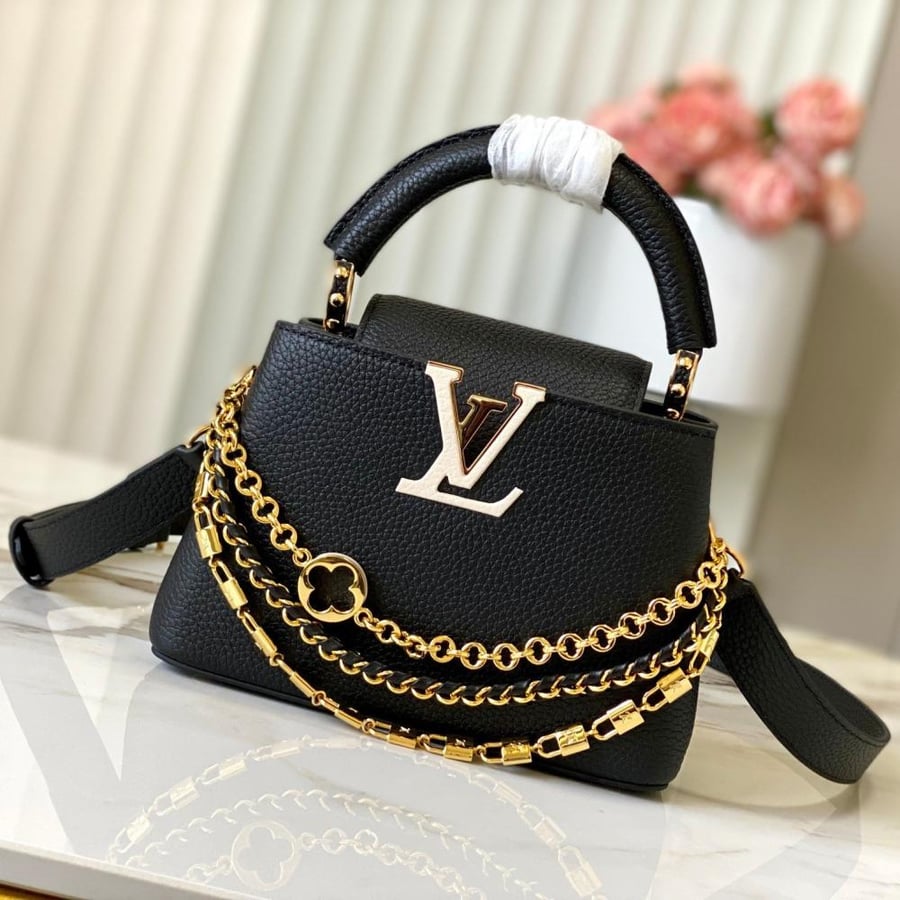 Louis Vuitton size 21 cm