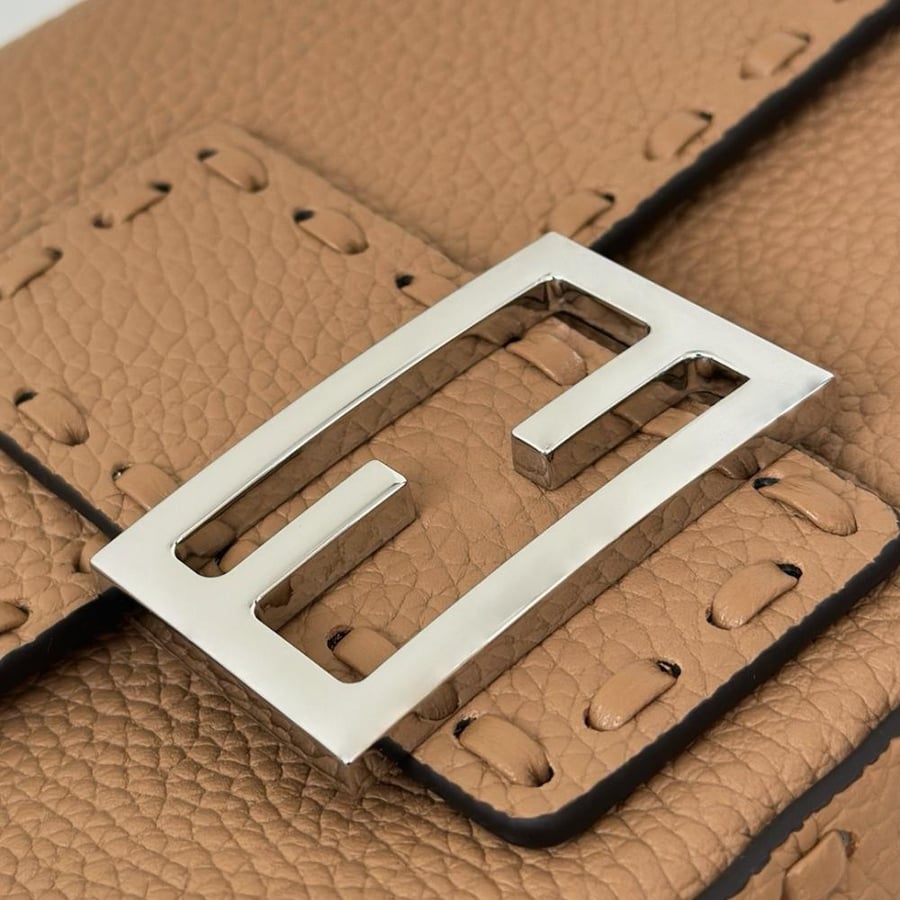 فندي باغيت مقاس 27 cm