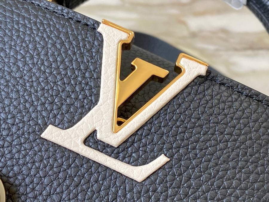 Louis Vuitton size 21 cm