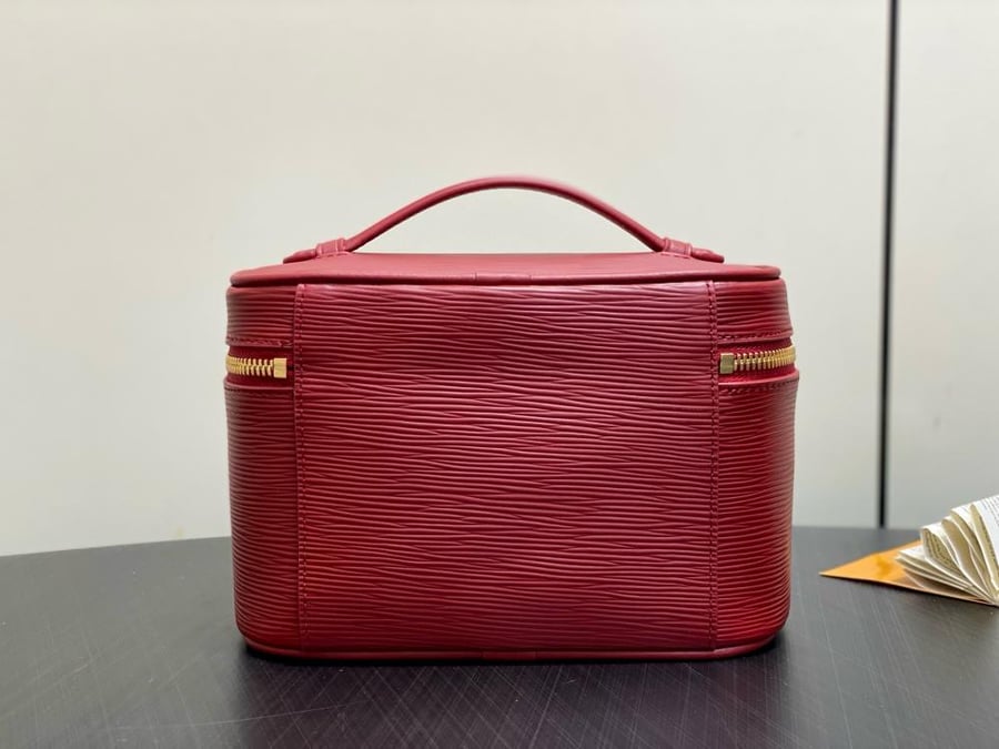 لوي فيتون مقاس 20 cm