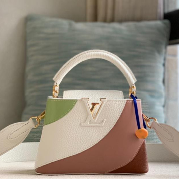 Louis Vuitton size 21 cm