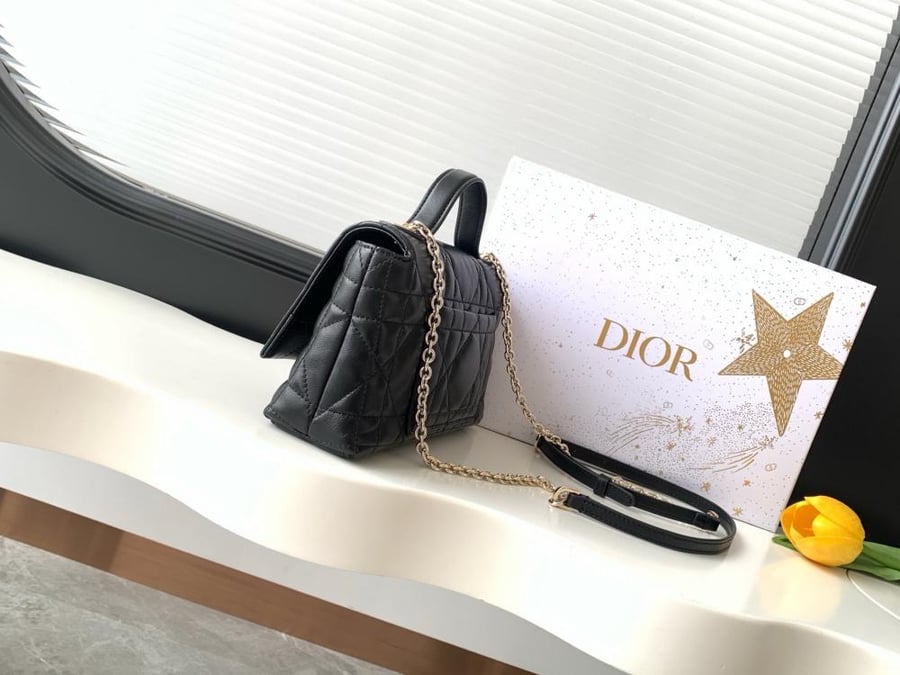 ديور مقاس 21/11.5 cm