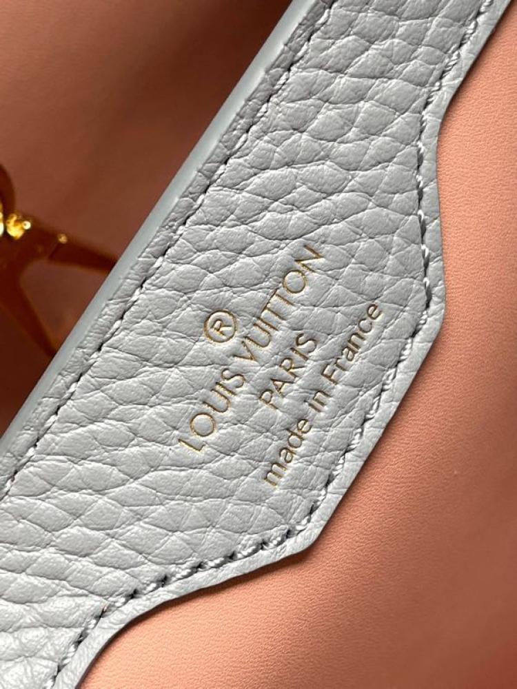 Louis Vuitton size 27 cm