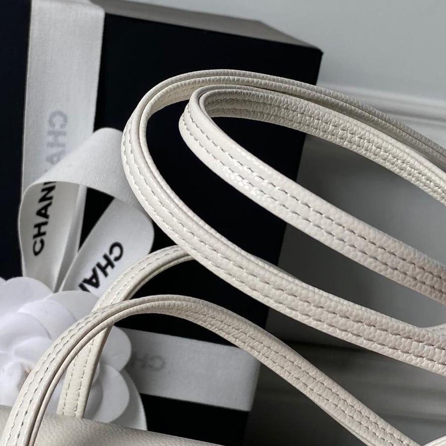 شانيل مقاس 17/11.5 cm