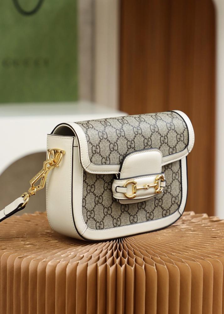 قوتشي مقاس 20.5 cm