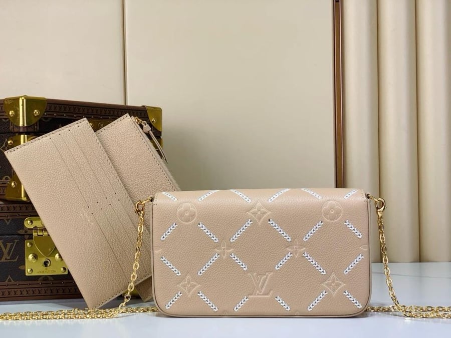 Louis Vuitton size 21/12 cm
