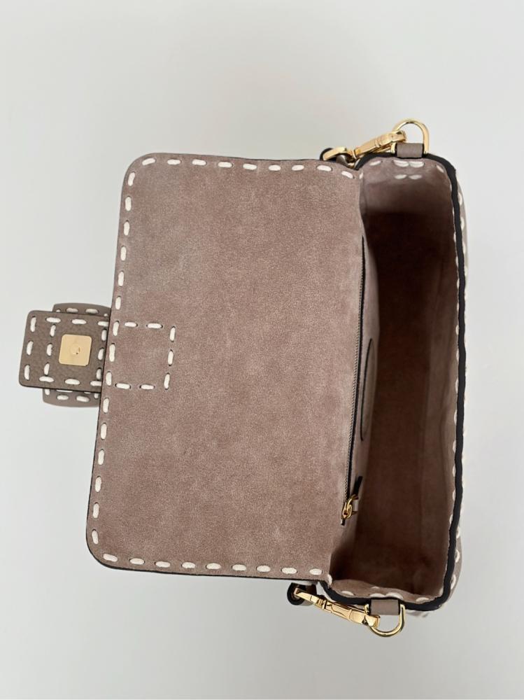 فندي باغيت مقاس 27 cm