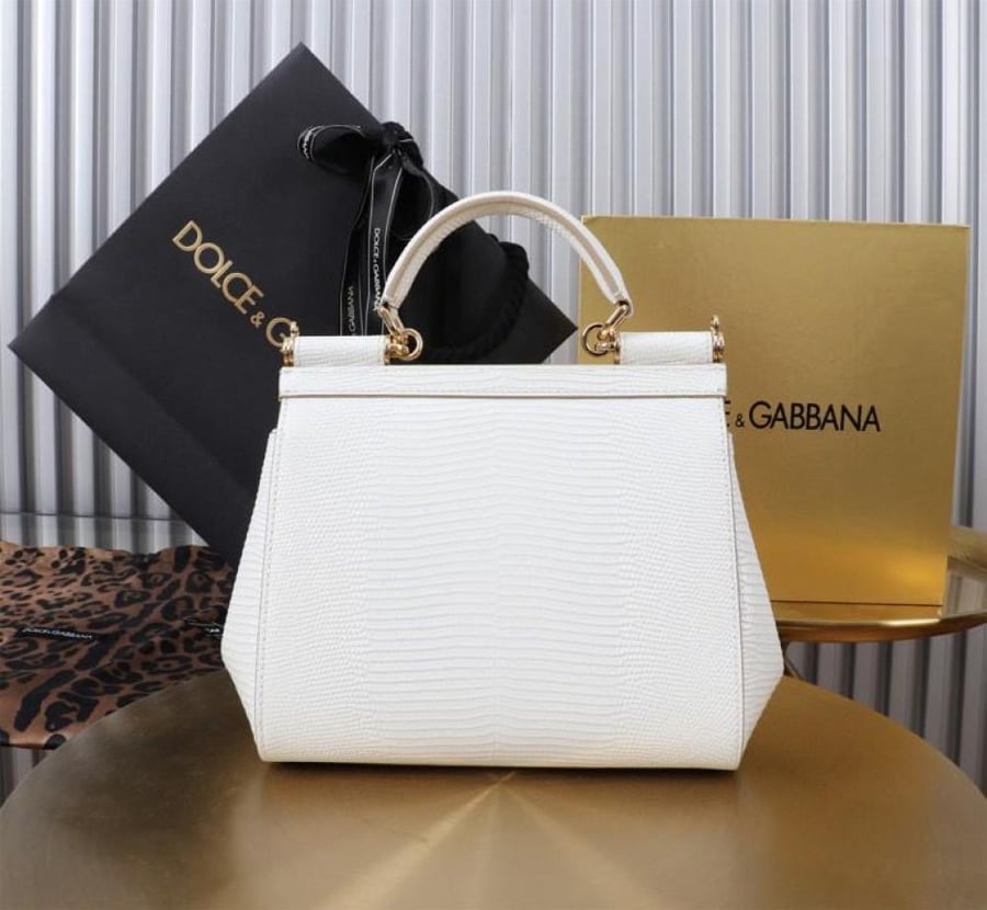 Dolce & Gabbana 20 cm size