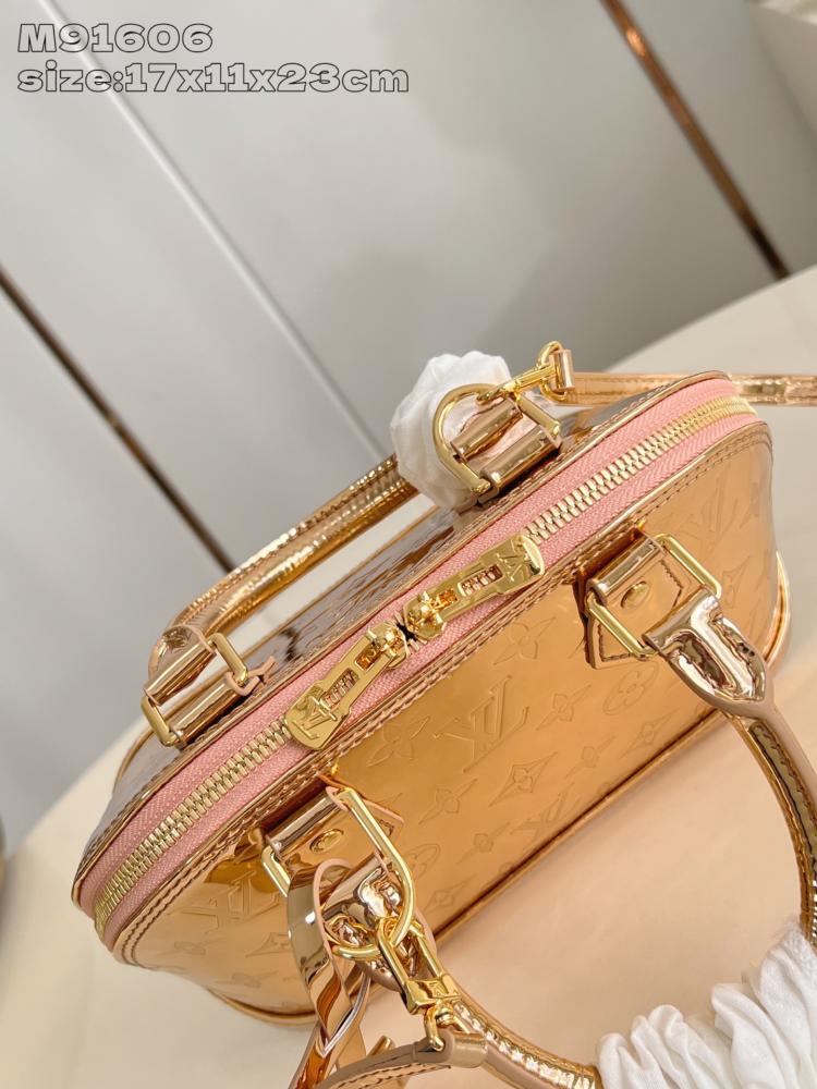 لوي فيتون مقاس 23.5 cm