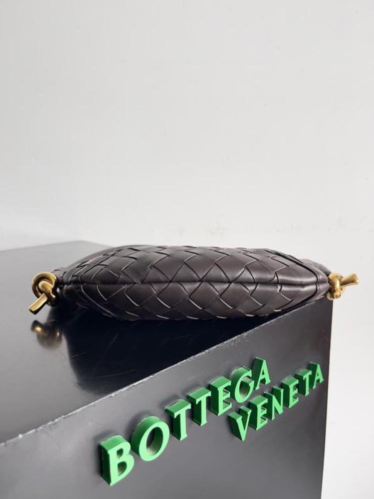 Bottega size 28 cm
