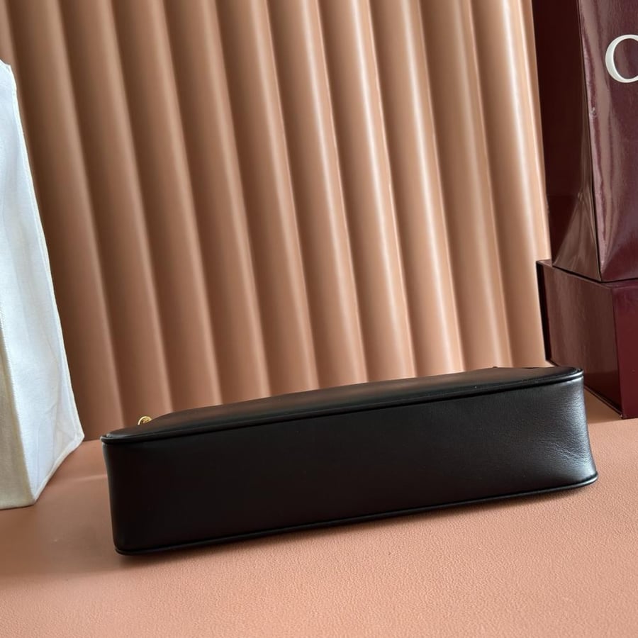 قوتشي مقاس 31.5/17.5 cm