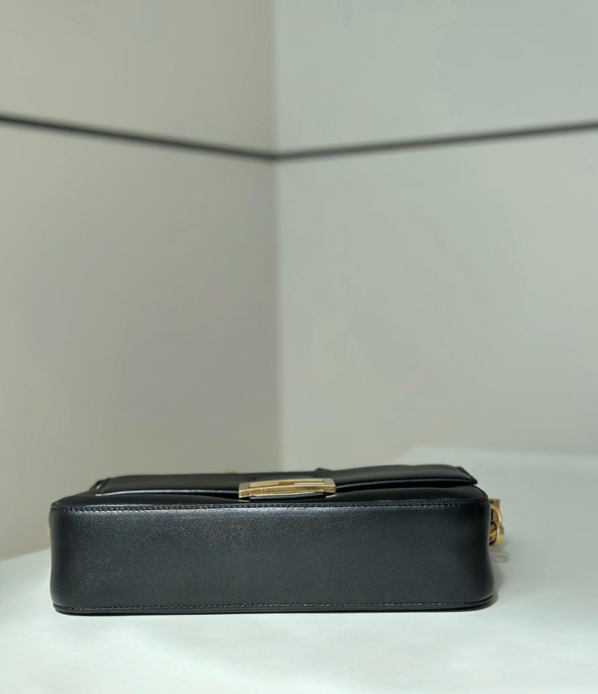 فندي باغيت مقاس 27 cm