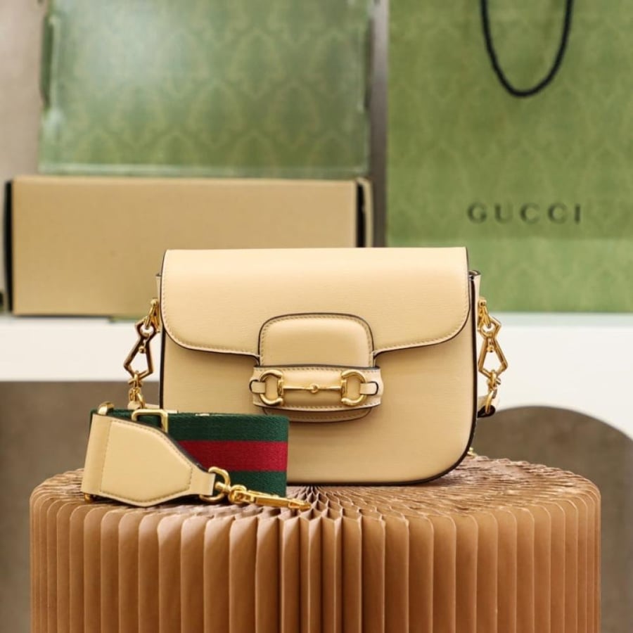 قوتشي مقاس 20.5 cm