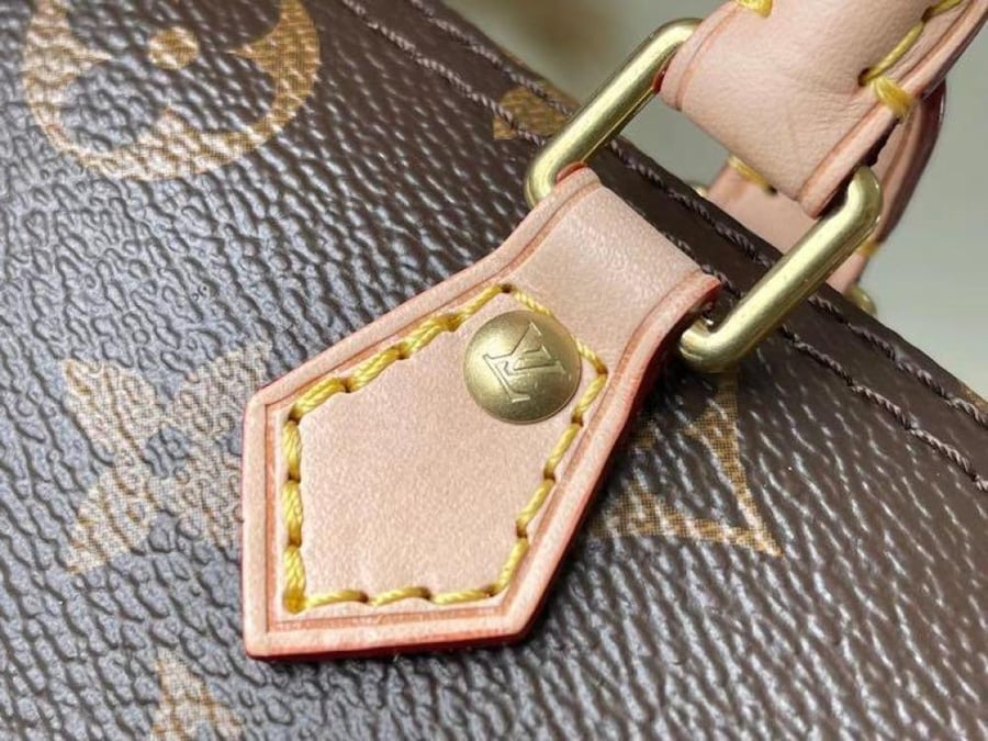 لوي فيتون مقاس 16 cm