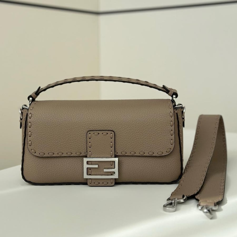 فندي باغيت مقاس 27 cm