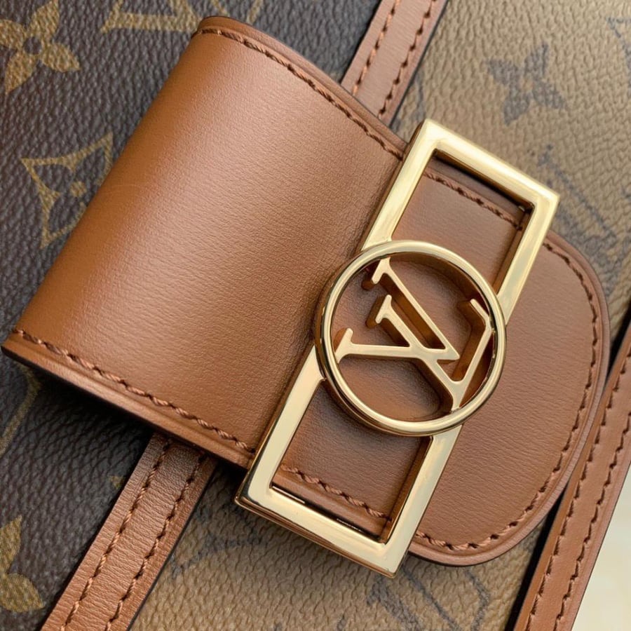 Louis Vuitton size 20 cm