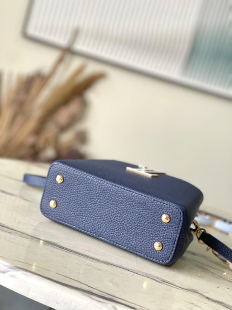 Louis Vuitton size 21 cm