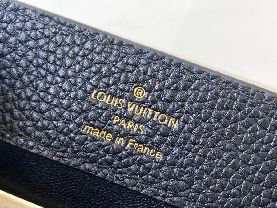 Louis Vuitton size 21 cm