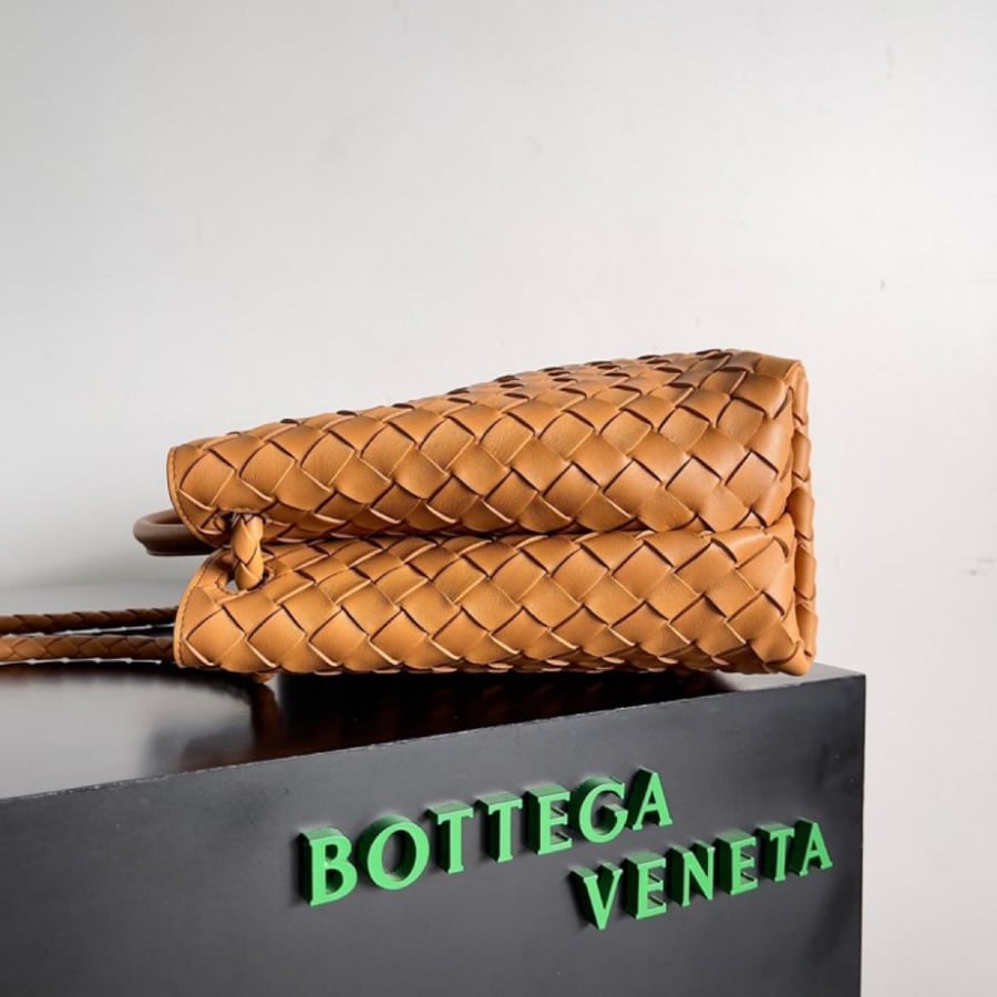 Bottega size 32 cm