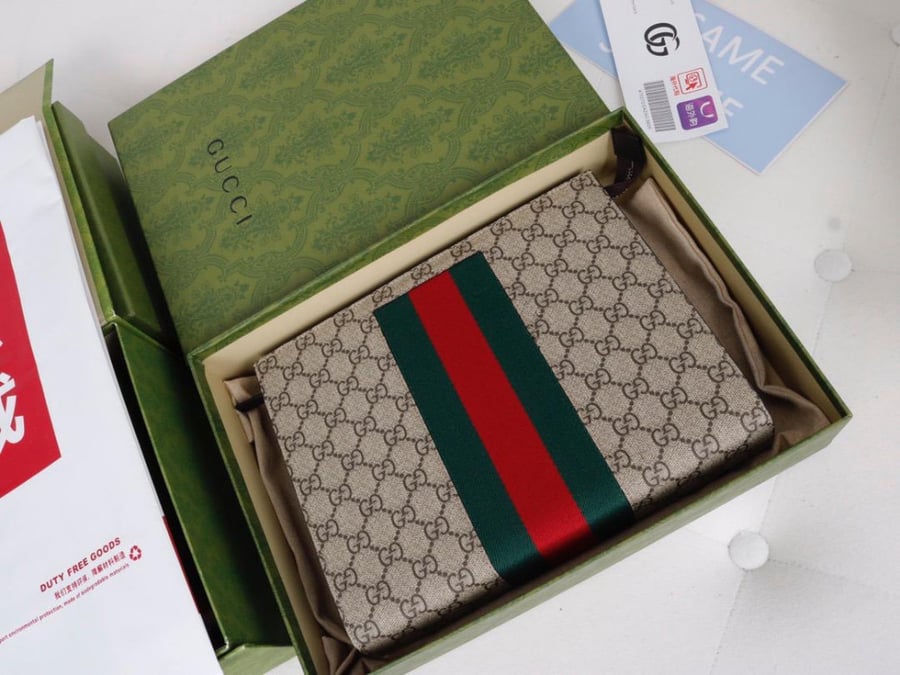 Gucci push button