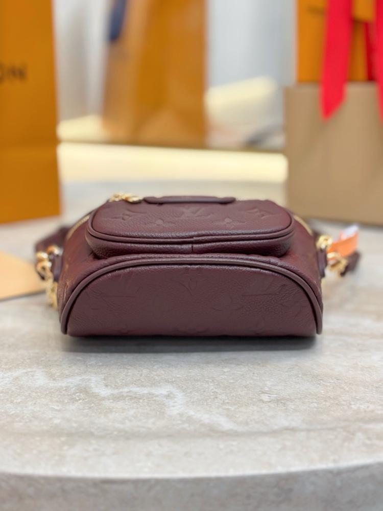 Louis Vuitton 17 cm size