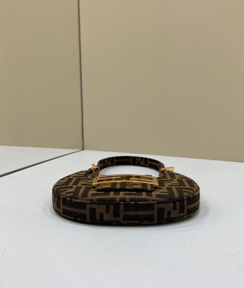 Fendi 19 cm size