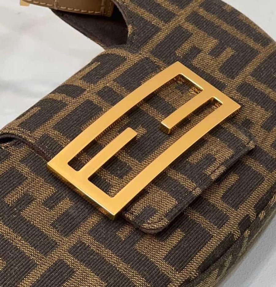 Fendi 19 cm size