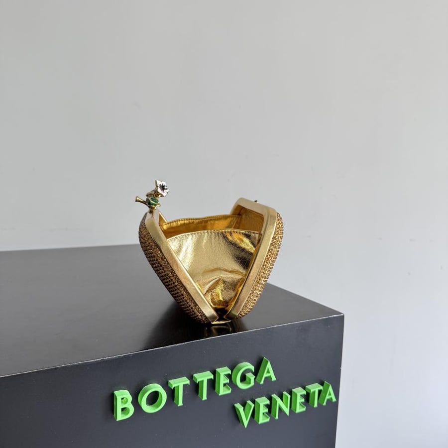 Bottega size 19 cm