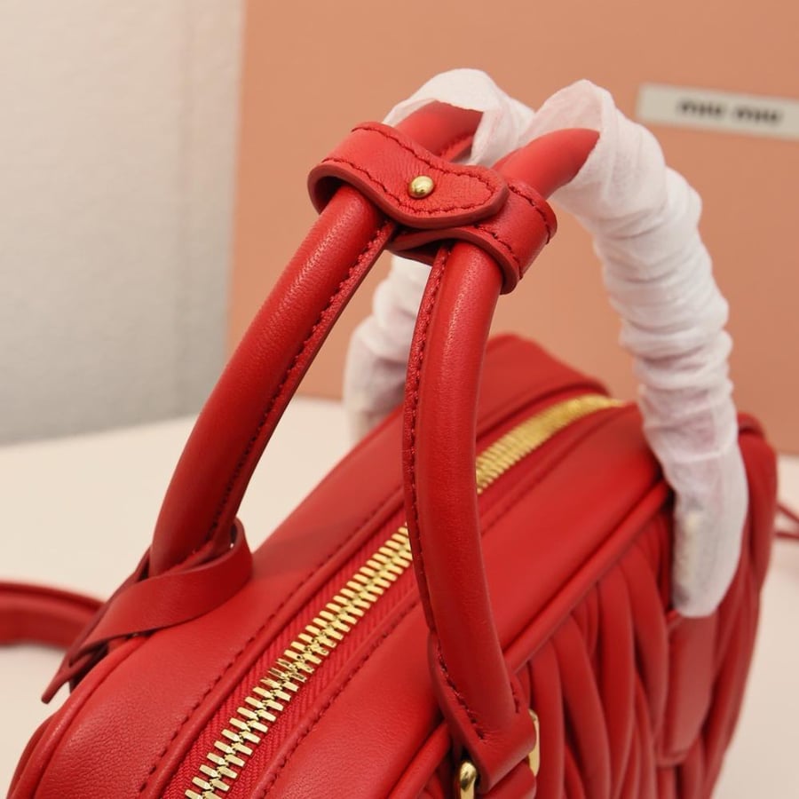 ميو ميو مقاس 19 cm