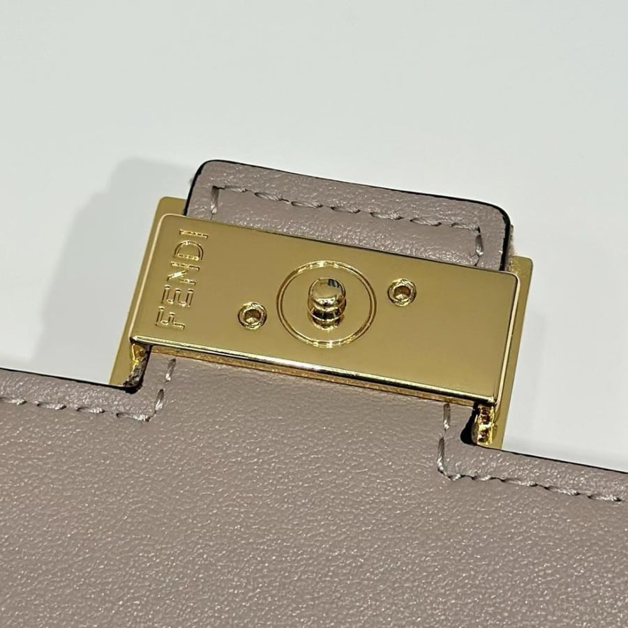 فندي مقاس 21 cm