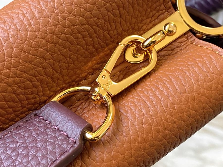 Louis Vuitton size 21 cm