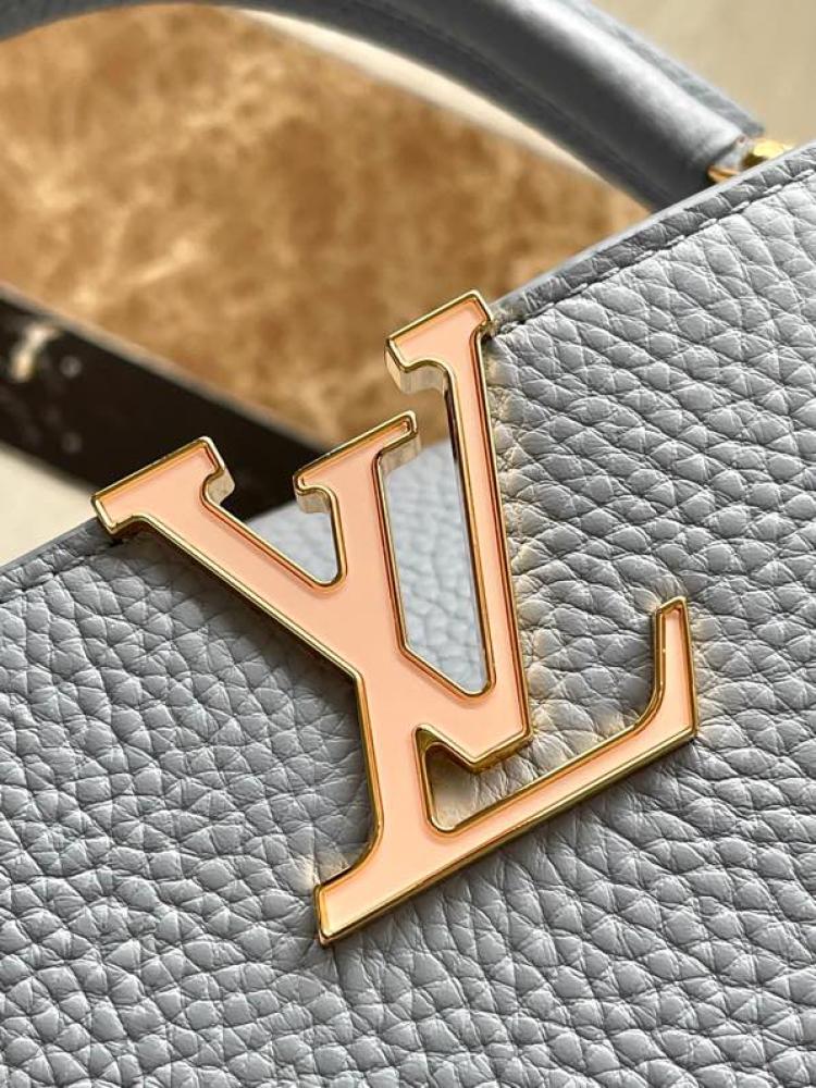 Louis Vuitton size 27 cm