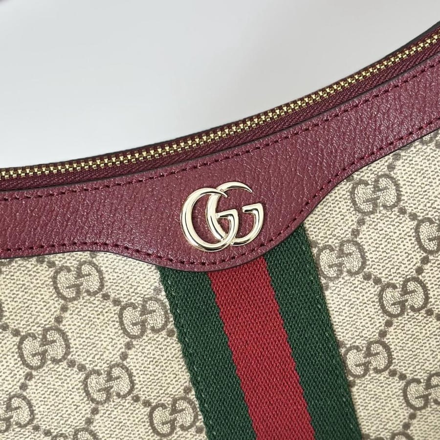 Gucci 26/15 cm