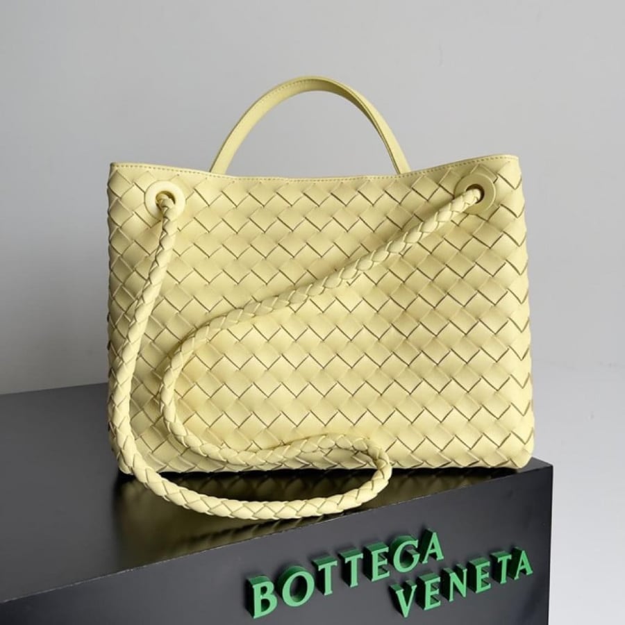 Bottega size 32 cm