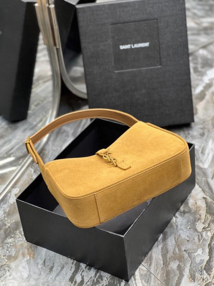 Saint Laurent size 25 cm