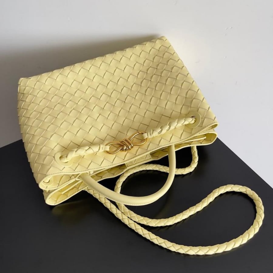 Bottega size 32 cm